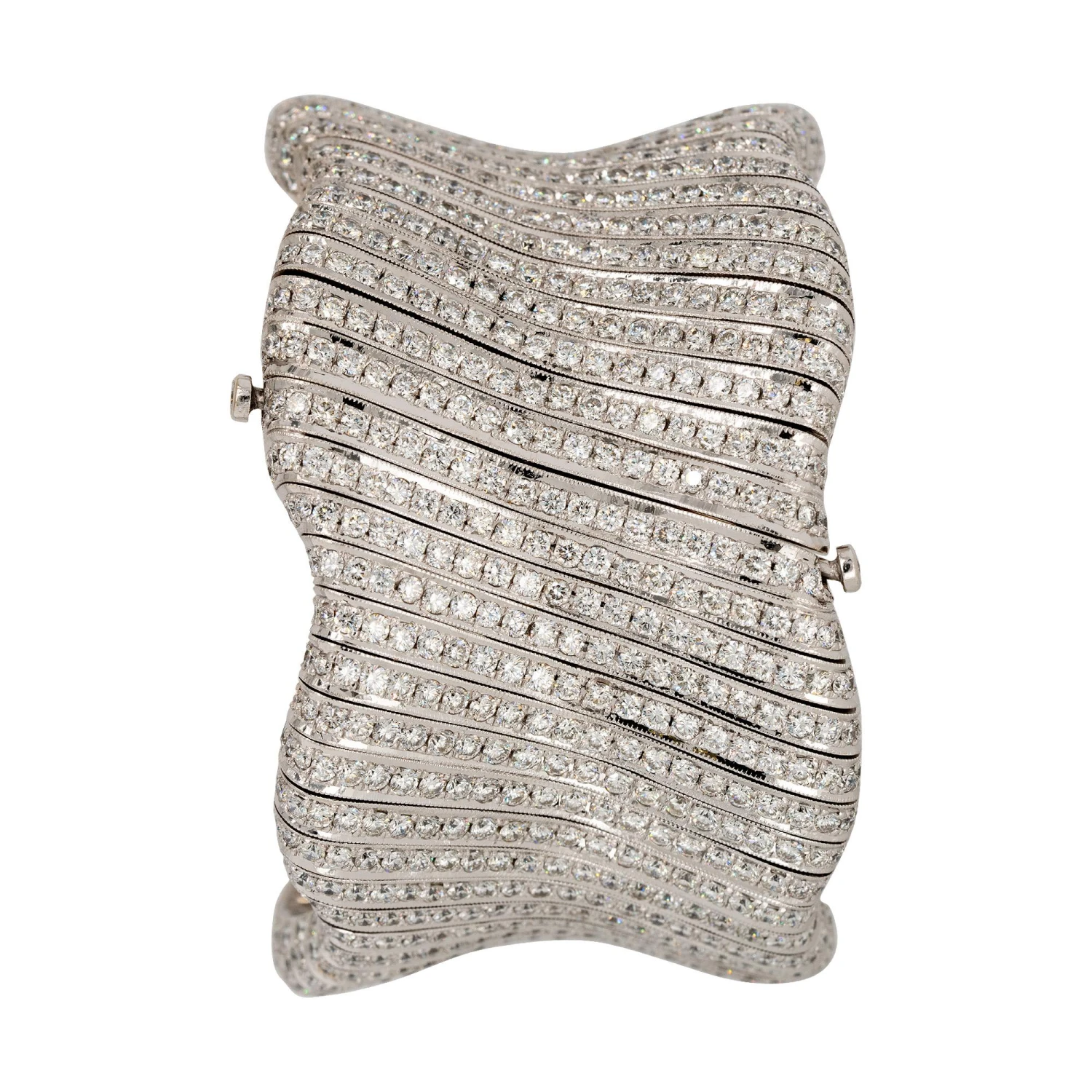 Unknown 30 Carat Round Cut Diamond Pave Wavy Bangle 9 Unknown 30 Carat Round Cut Diamond Pave Wavy Bangle – Image 7