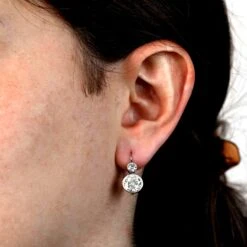 Unknown 4.04 Carat Old Euro-Cut Diamonds Earrings, VS1-VS2 Clarity, Platinum -Mode Bijouterie Magasin 12829 Worn 1 1000x1000 1 master