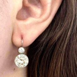 Unknown 4.04 Carat Old Euro-Cut Diamonds Earrings, VS1-VS2 Clarity, Platinum -Mode Bijouterie Magasin 12829 Worn 1 1 1 1 1 master