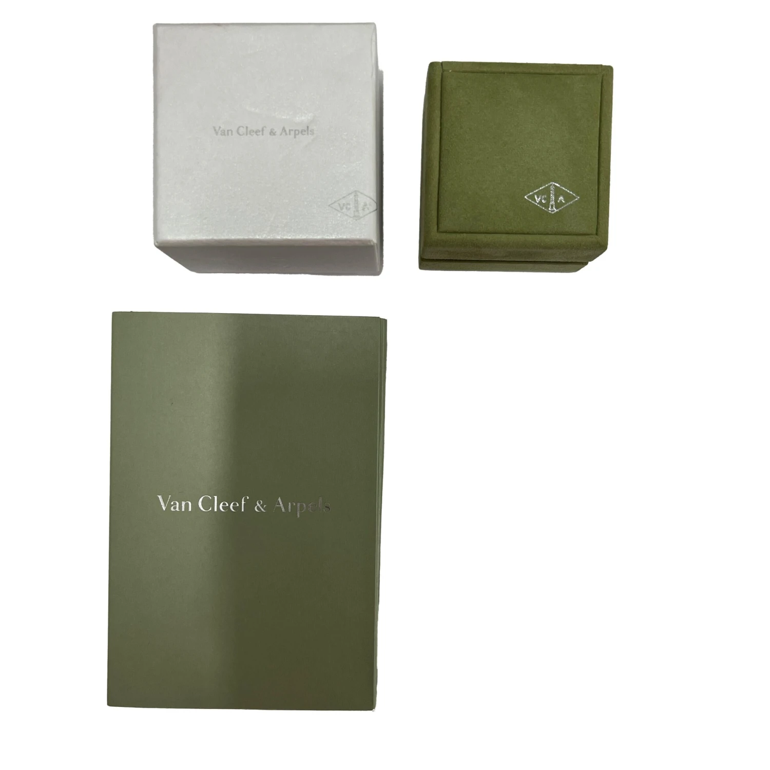 Van Cleef & Arpels Frivole Diamond Pendant In 18k Yellow Gold 0.21 Ctw 5 Van Cleef & Arpels Frivole Diamond Pendant In 18k Yellow Gold 0.21 Ctw – Image 3