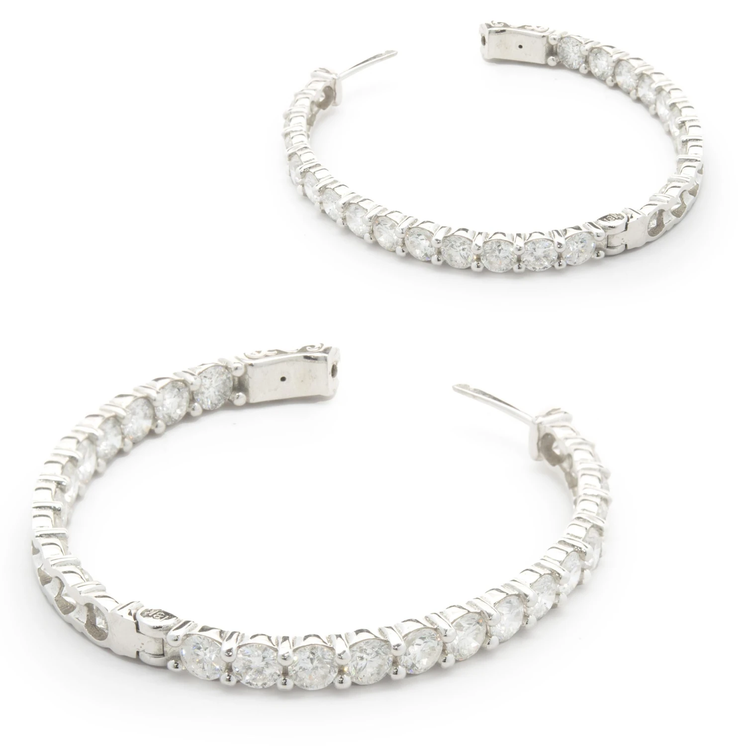 Unknown 14 Karat White Gold Diamond Inside Outside Oval Hoop Earrings 5 Unknown 14 Karat White Gold Diamond Inside Outside Oval Hoop Earrings – Image 3