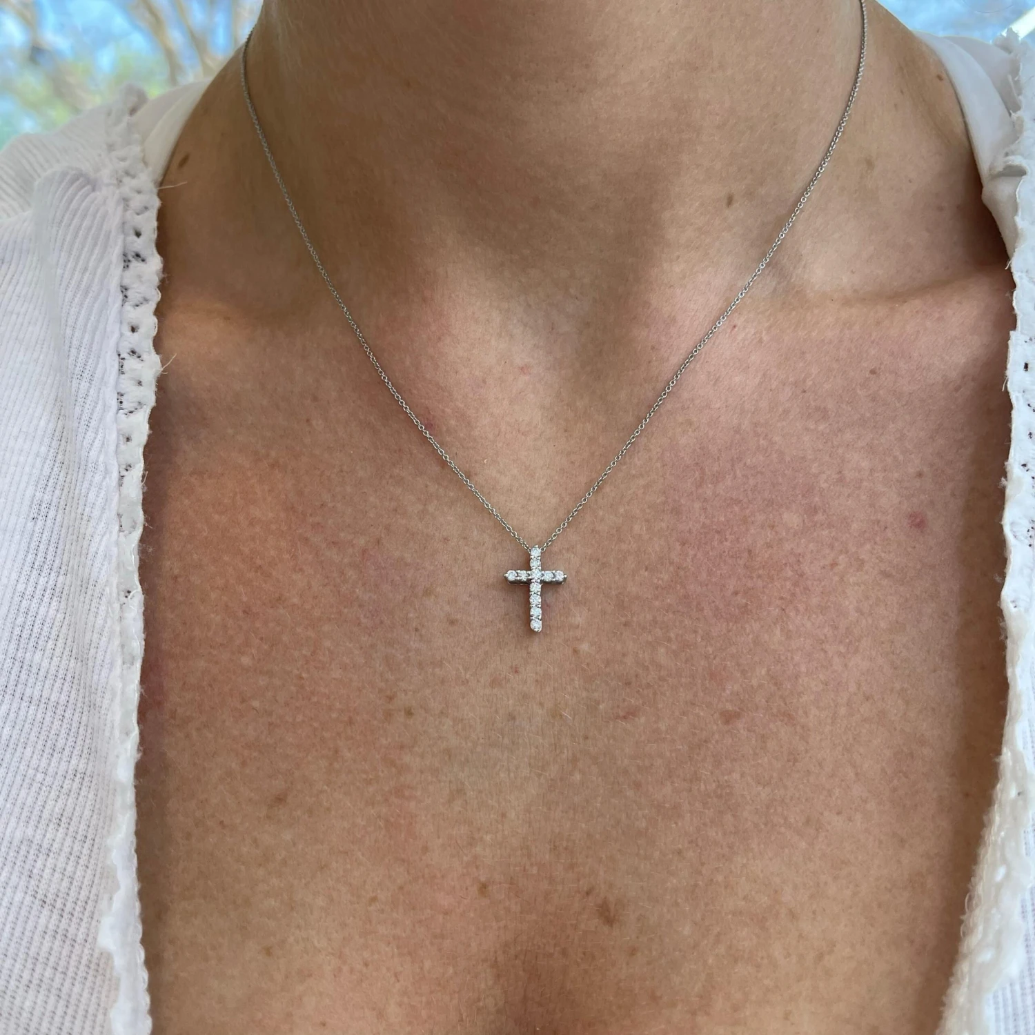 Unknown Ladies 14k White Gold Diamond Cross Pendant Necklace 8 Unknown Ladies 14k White Gold Diamond Cross Pendant Necklace – Image 6