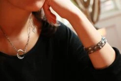 Sterling Silver Mesh Bracelet With Labradorite Marquise Cabochons -Mode Bijouterie Magasin 168 chloe master