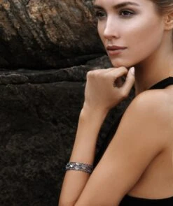 Sterling Silver Mesh Bracelet With Labradorite Marquise Cabochons -Mode Bijouterie Magasin 168 model lr master