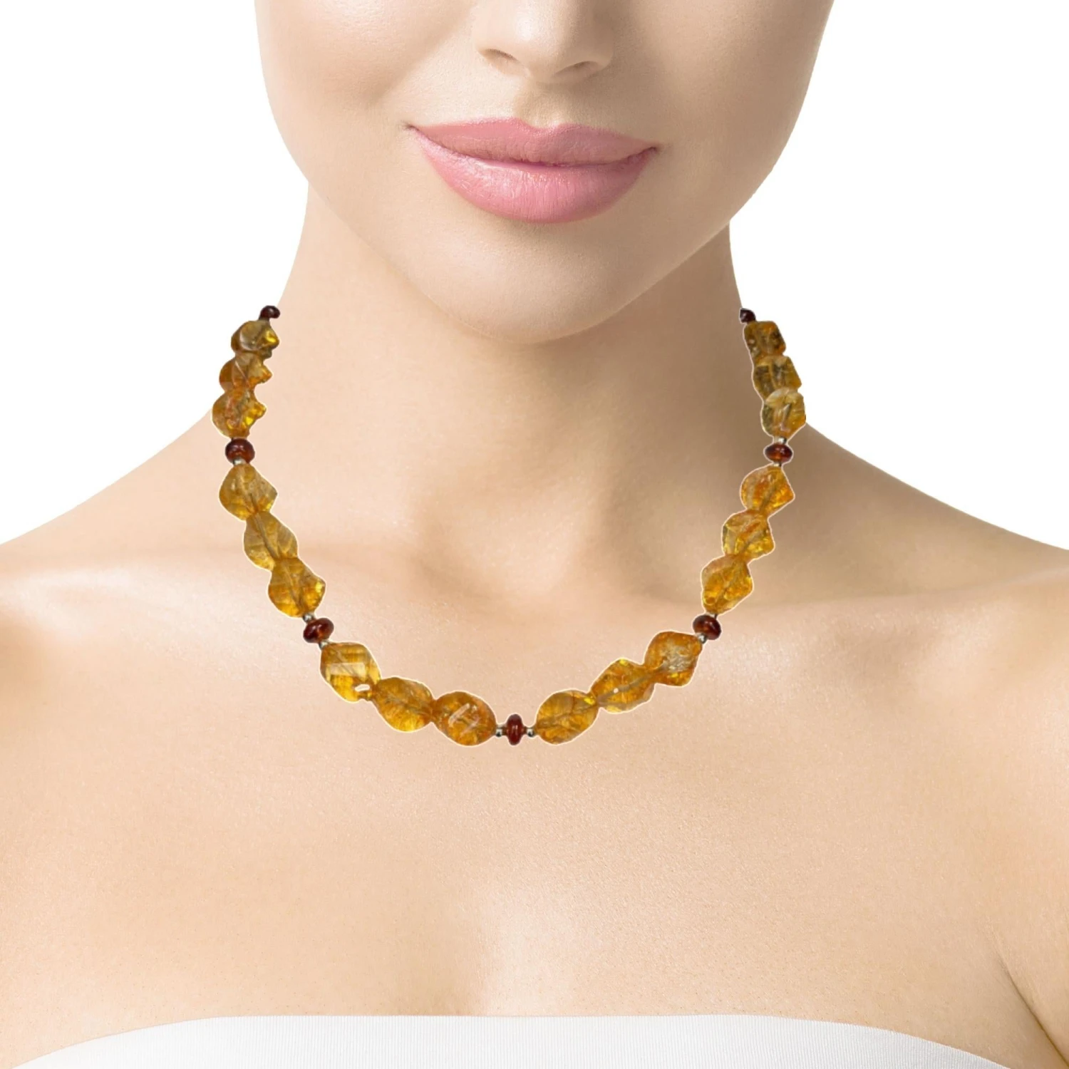Faceted Citrine Nugget Beaded Necklace With Garnets And Yellow Gold 9 Faceted Citrine Nugget Beaded Necklace With Garnets And Yellow Gold – Image 7