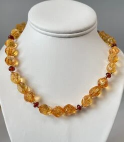 Faceted Citrine Nugget Beaded Necklace With Garnets And Yellow Gold 16 Faceted Citrine Nugget Beaded Necklace With Garnets And Yellow Gold -Mode Bijouterie Magasin 17 citrine garnet bead nck master