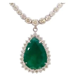 Unknown Certified 40 Carat Emerald And Diamond Necklace In 18 Karat Gold