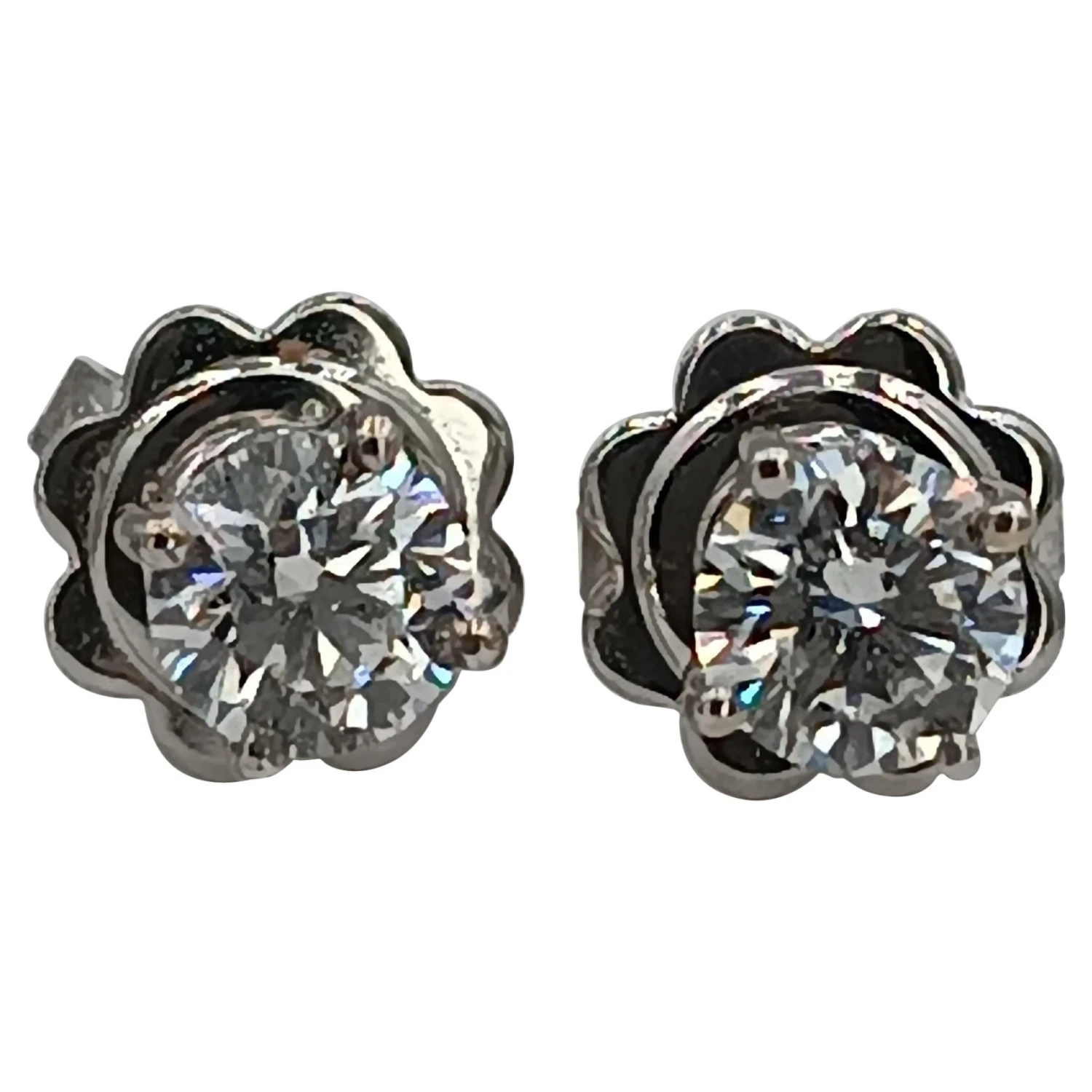 0.60 Carat VS G Color Diamond Light Point Stud White Gold Earrings 3 0.60 Carat VS G Color Diamond Light Point Stud White Gold Earrings