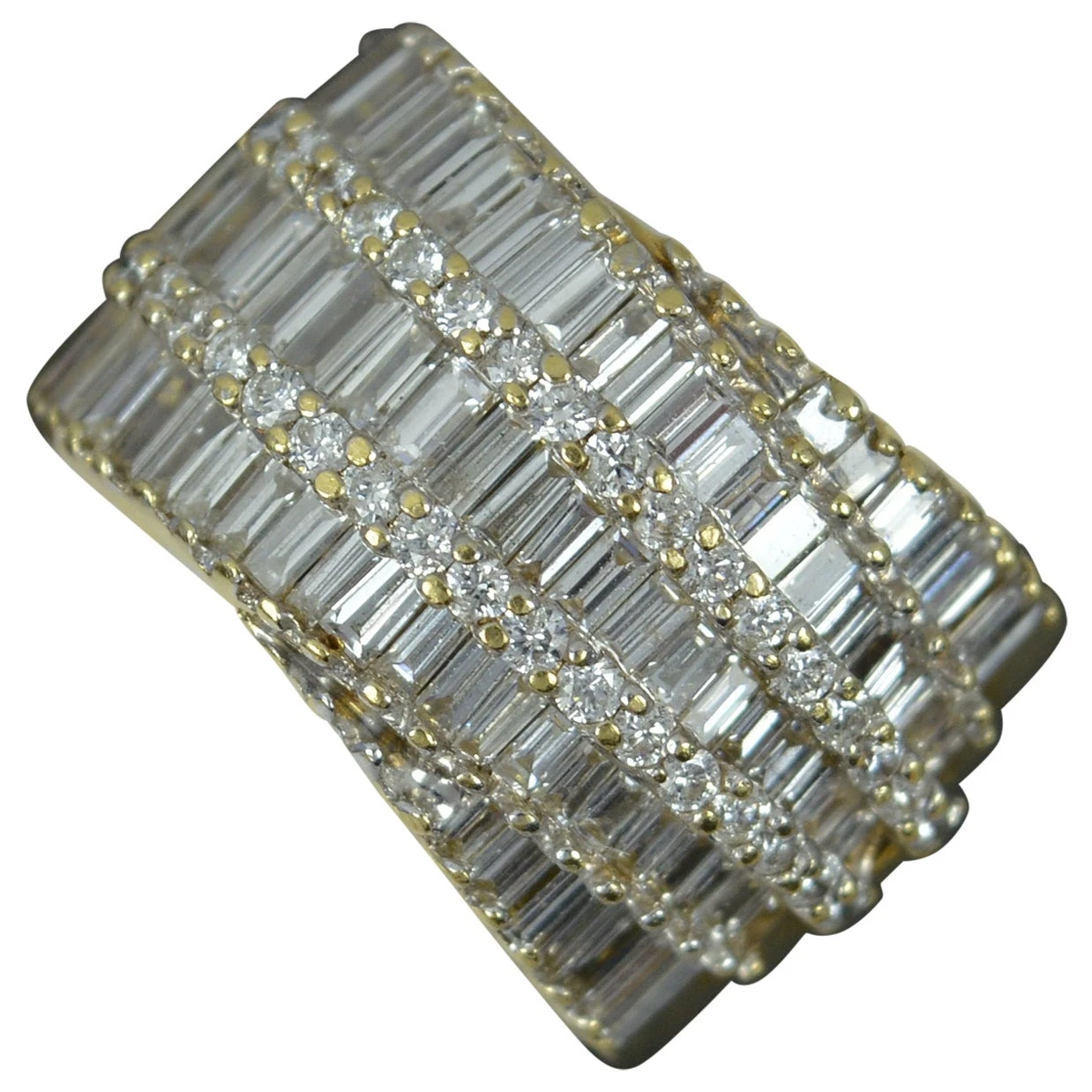 Unknown Heavy Bling 3.00 Carat Diamond And 18 Carat Yellow Gold Cluster Ring 3 Unknown Heavy Bling 3.00 Carat Diamond And 18 Carat Yellow Gold Cluster Ring