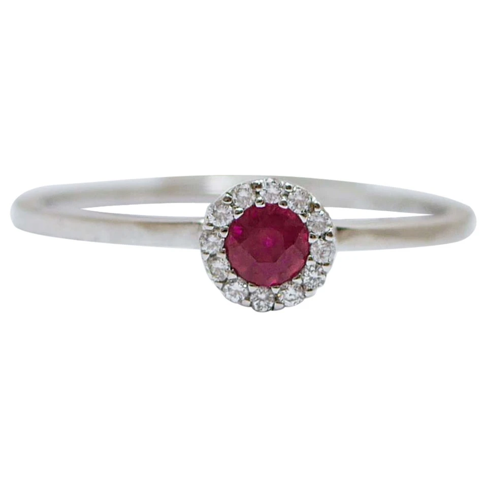 Unknown Ruby, Diamonds, 18 Karat White Gold Ring 3 Unknown Ruby, Diamonds, 18 Karat White Gold Ring