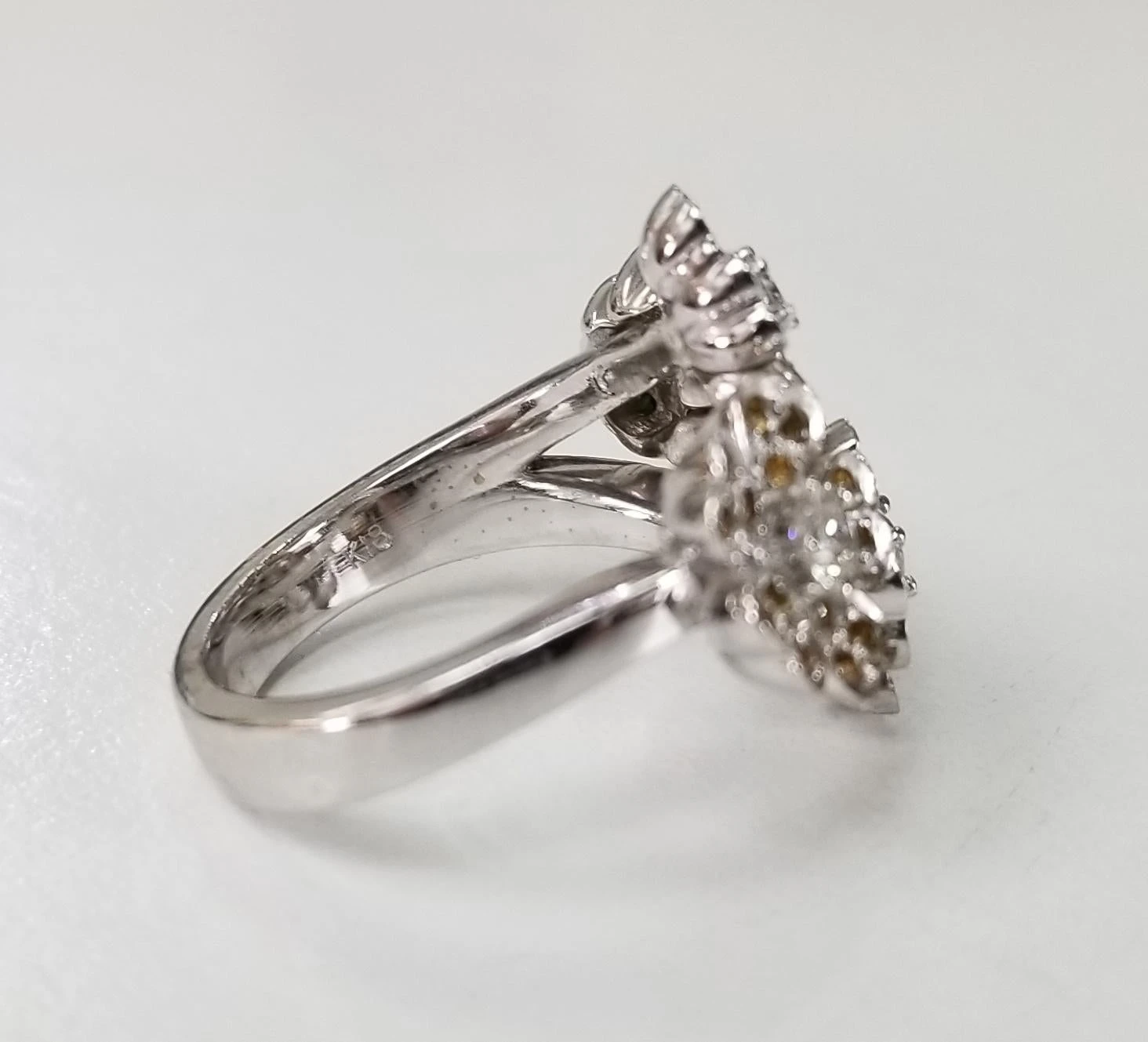 14 Karat White Gold "Bouquet" Of Colored Stones Flowers Ring 5 14 Karat White Gold "Bouquet" Of Colored Stones Flowers Ring – Image 3