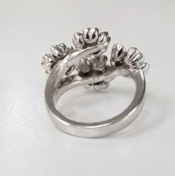 14 Karat White Gold "Bouquet" Of Colored Stones Flowers Ring 14 14 Karat White Gold "Bouquet" Of Colored Stones Flowers Ring -Mode Bijouterie Magasin 20190401 121624 master