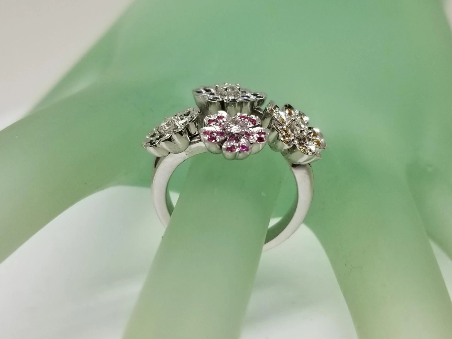 14 Karat White Gold "Bouquet" Of Colored Stones Flowers Ring 9 14 Karat White Gold "Bouquet" Of Colored Stones Flowers Ring – Image 7