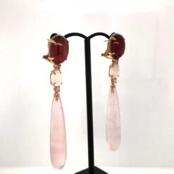 Unknown Garnet, Pink Topaz, Pink Quartz On Pink Gold 18 Karat Chandelier Earrings 14 Unknown Garnet, Pink Topaz, Pink Quartz On Pink Gold 18 Karat Chandelier Earrings -Mode Bijouterie Magasin 2019 10 29 18 21 58 3 master