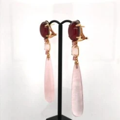 Unknown Garnet, Pink Topaz, Pink Quartz On Pink Gold 18 Karat Chandelier Earrings 13 Unknown Garnet, Pink Topaz, Pink Quartz On Pink Gold 18 Karat Chandelier Earrings -Mode Bijouterie Magasin 2019 10 29 18 24 31 2 master