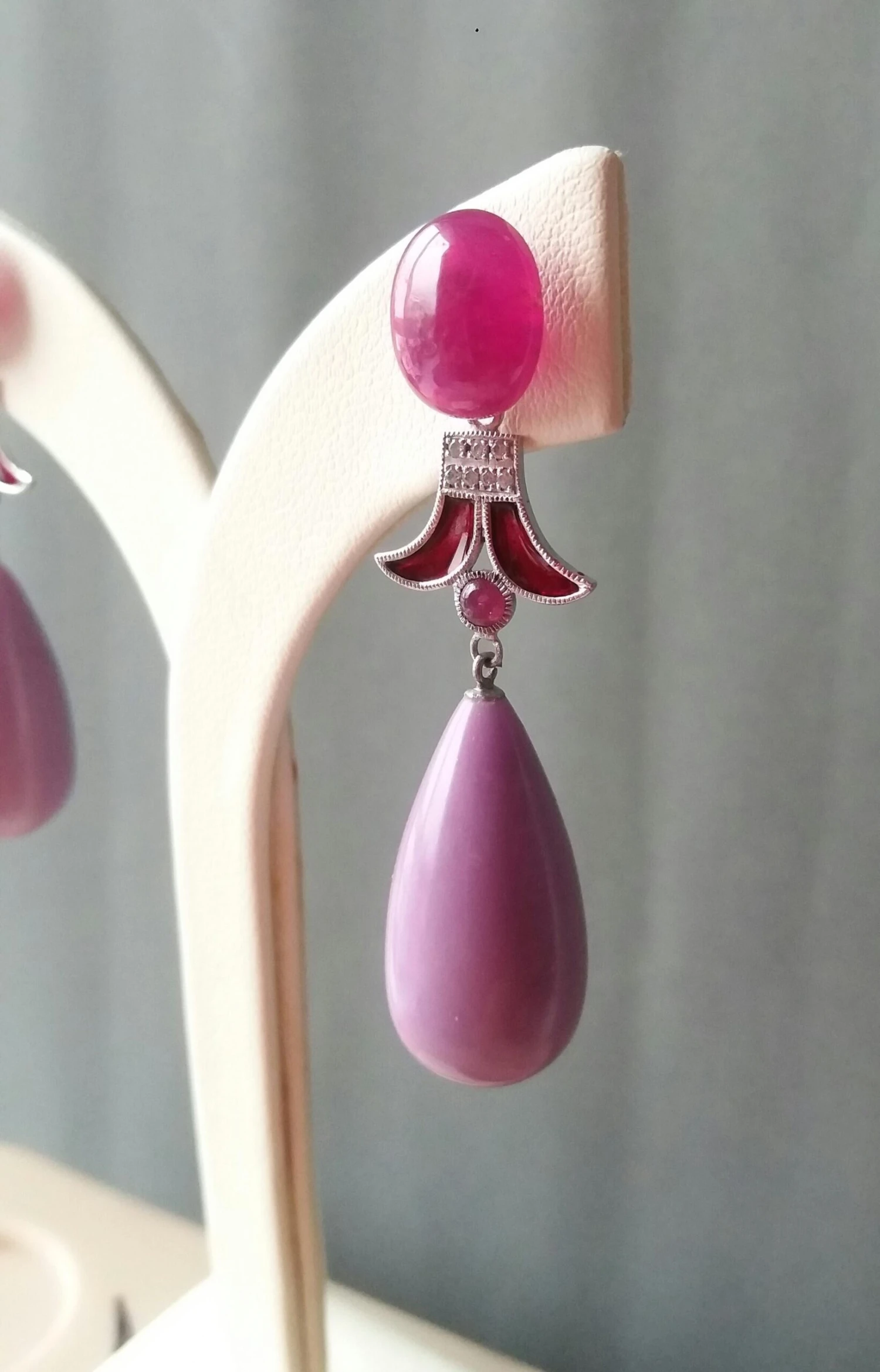 Art Deco Style Ruby Phosphosiderite 14K Gold Diamonds Red Enamel Dangle Earrings 5 Art Deco Style Ruby Phosphosiderite 14K Gold Diamonds Red Enamel Dangle Earrings – Image 3
