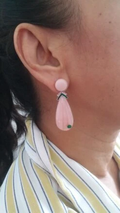 Carved Pink Opal Engraved Drops Emerald Diamonds Green Enamel Gold Earrings -Mode Bijouterie Magasin 20201031 1604141012990 master