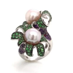 Unknown Cocktail Ring Cultured Pearl Emerald Amethyst Diamonds Ruby White Gold 18 Karat -Mode Bijouterie Magasin 2020 01 21 16 53 43 master