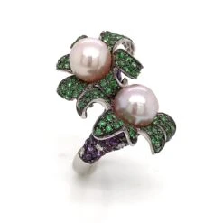 Unknown Cocktail Ring Cultured Pearl Emerald Amethyst Diamonds Ruby White Gold 18 Karat -Mode Bijouterie Magasin 2020 01 21 16 53 59 master
