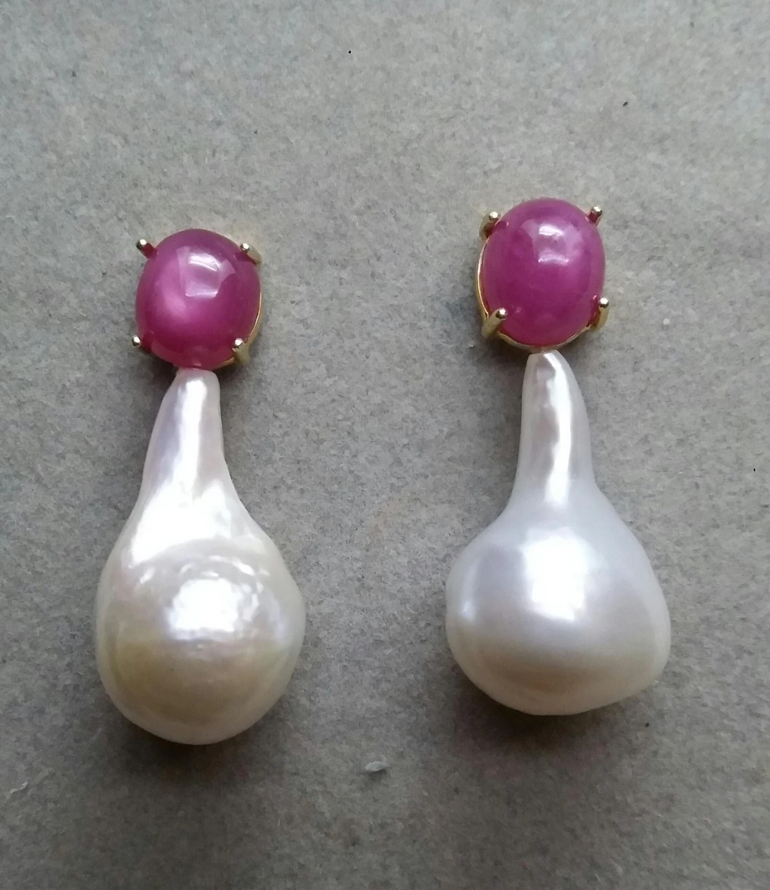 Big Size Pear Shape Baroque Pearls Oval Ruby Cabochon 14 Karat Gold Earrings 4 Big Size Pear Shape Baroque Pearls Oval Ruby Cabochon 14 Karat Gold Earrings – Image 2