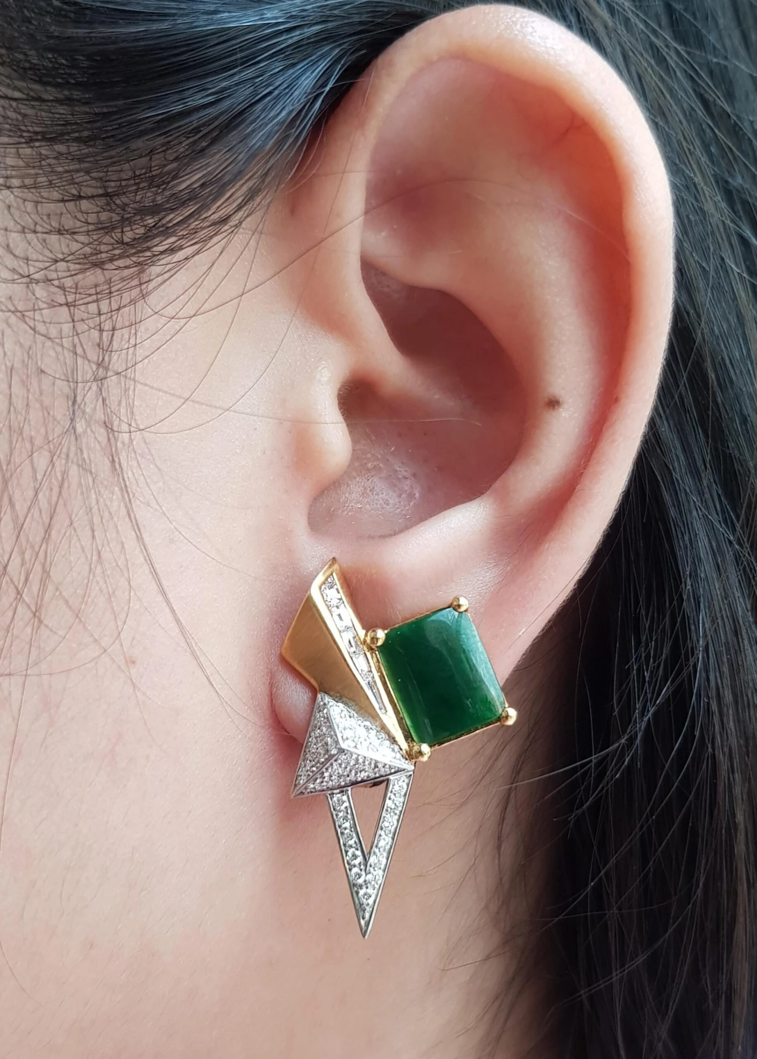 Jade With Diamond Origami Earrings Set In 18 Karat Gold 5 Jade With Diamond Origami Earrings Set In 18 Karat Gold – Image 3