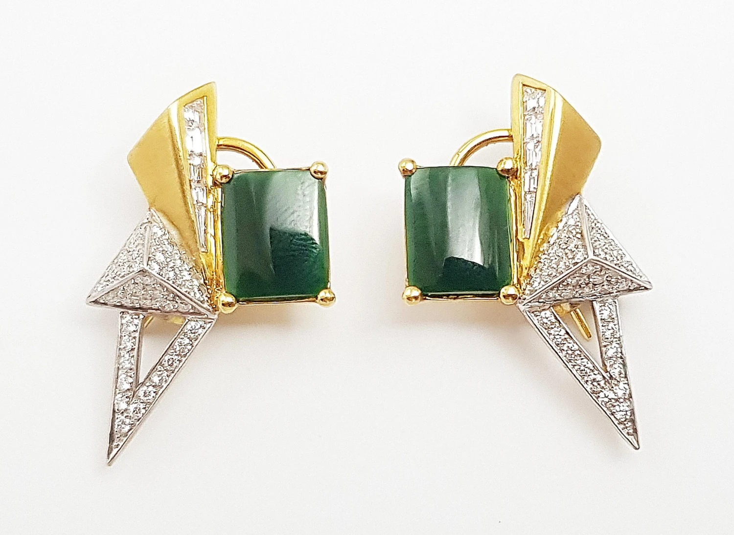 Jade With Diamond Origami Earrings Set In 18 Karat Gold 6 Jade With Diamond Origami Earrings Set In 18 Karat Gold – Image 4