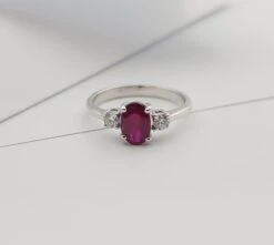 Unknown Ruby With Diamond Ring Set In 18 Karat White Gold Settings -Mode Bijouterie Magasin 20220124 113634 master