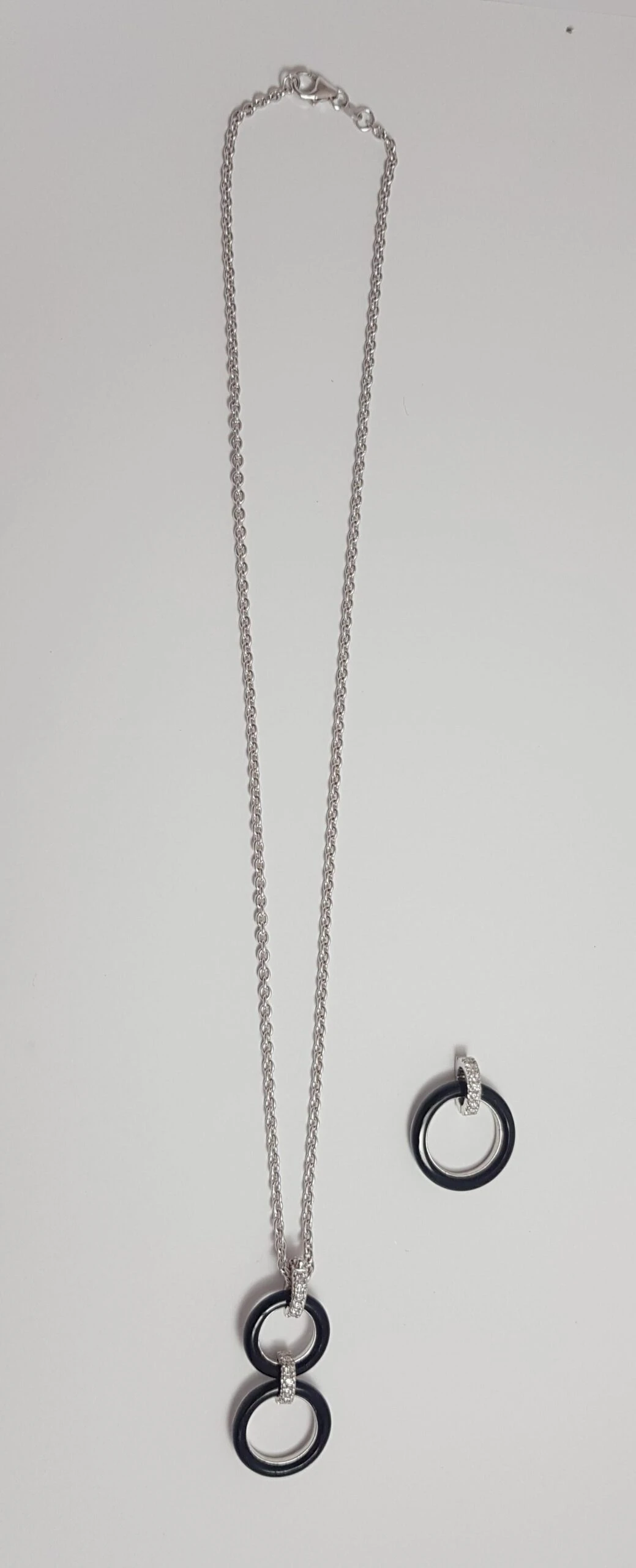 Unknown Onyx With Diamond Necklace Set In 18 Karat White Gold Settings 8 Unknown Onyx With Diamond Necklace Set In 18 Karat White Gold Settings – Image 6