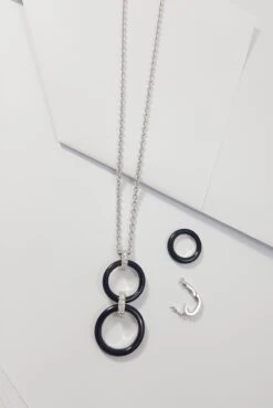 Unknown Onyx With Diamond Necklace Set In 18 Karat White Gold Settings 25 Unknown Onyx With Diamond Necklace Set In 18 Karat White Gold Settings -Mode Bijouterie Magasin 20220302 130409 master
