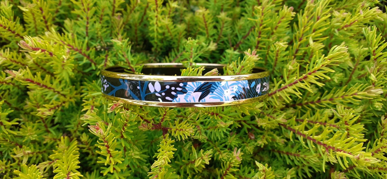 Hermès Enamel Bracelet Dans Un Jardin Anglais Shirley Rosé Ghw Size 70 GM 7 Hermès Enamel Bracelet Dans Un Jardin Anglais Shirley Rosé Ghw Size 70 GM – Image 5