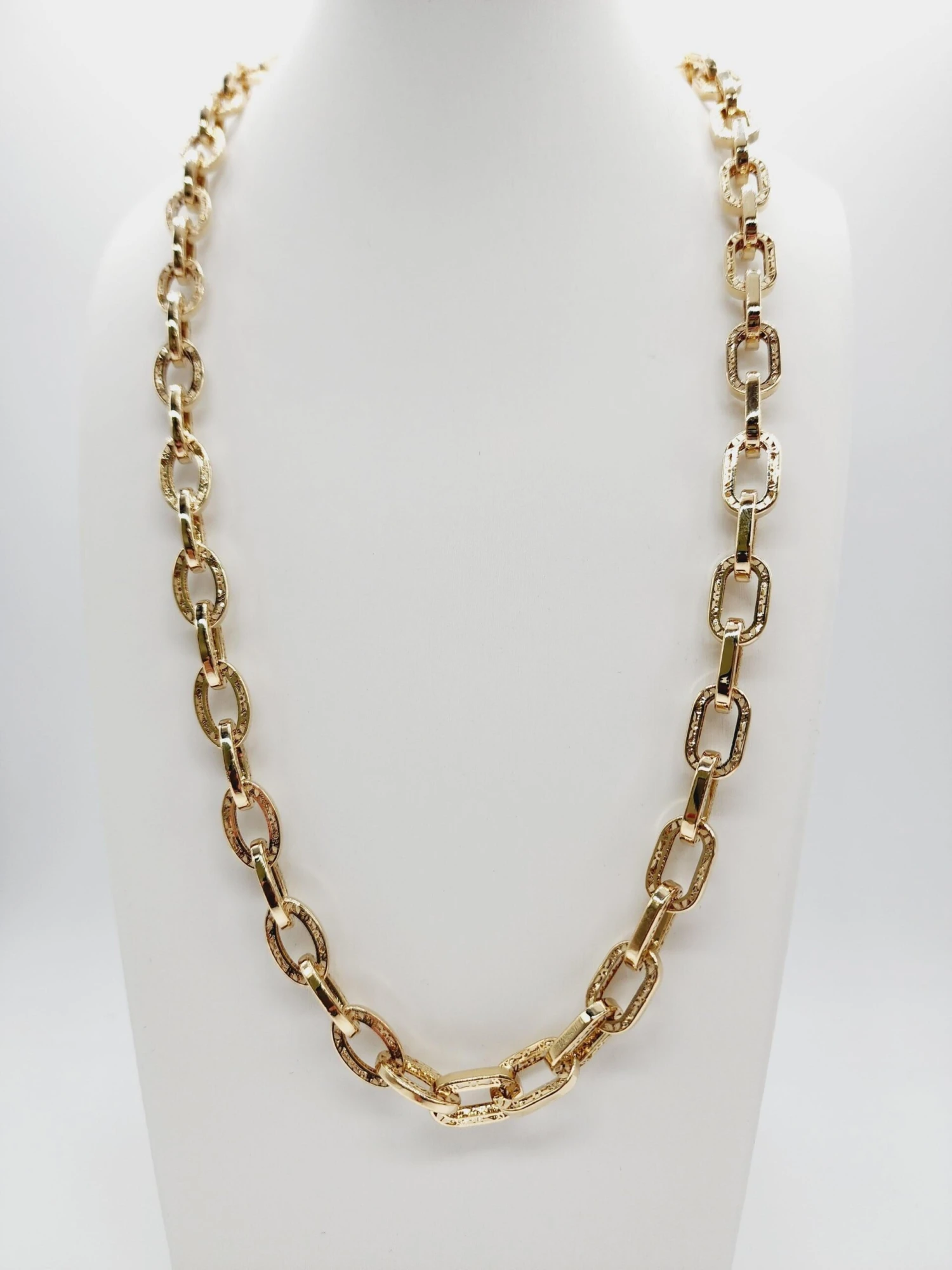 14 Karat Yellow Gold Italian Link Chain 4 14 Karat Yellow Gold Italian Link Chain – Image 2