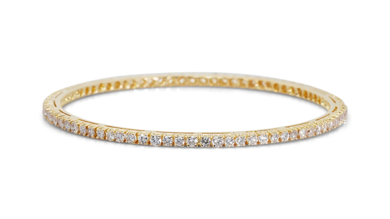 Marvelous 18k Yellow Gold Bangle W/ 3.2 Carat Natural Diamonds IGI Certificate 6 Marvelous 18k Yellow Gold Bangle W/ 3.2 Carat Natural Diamonds IGI Certificate – Image 4