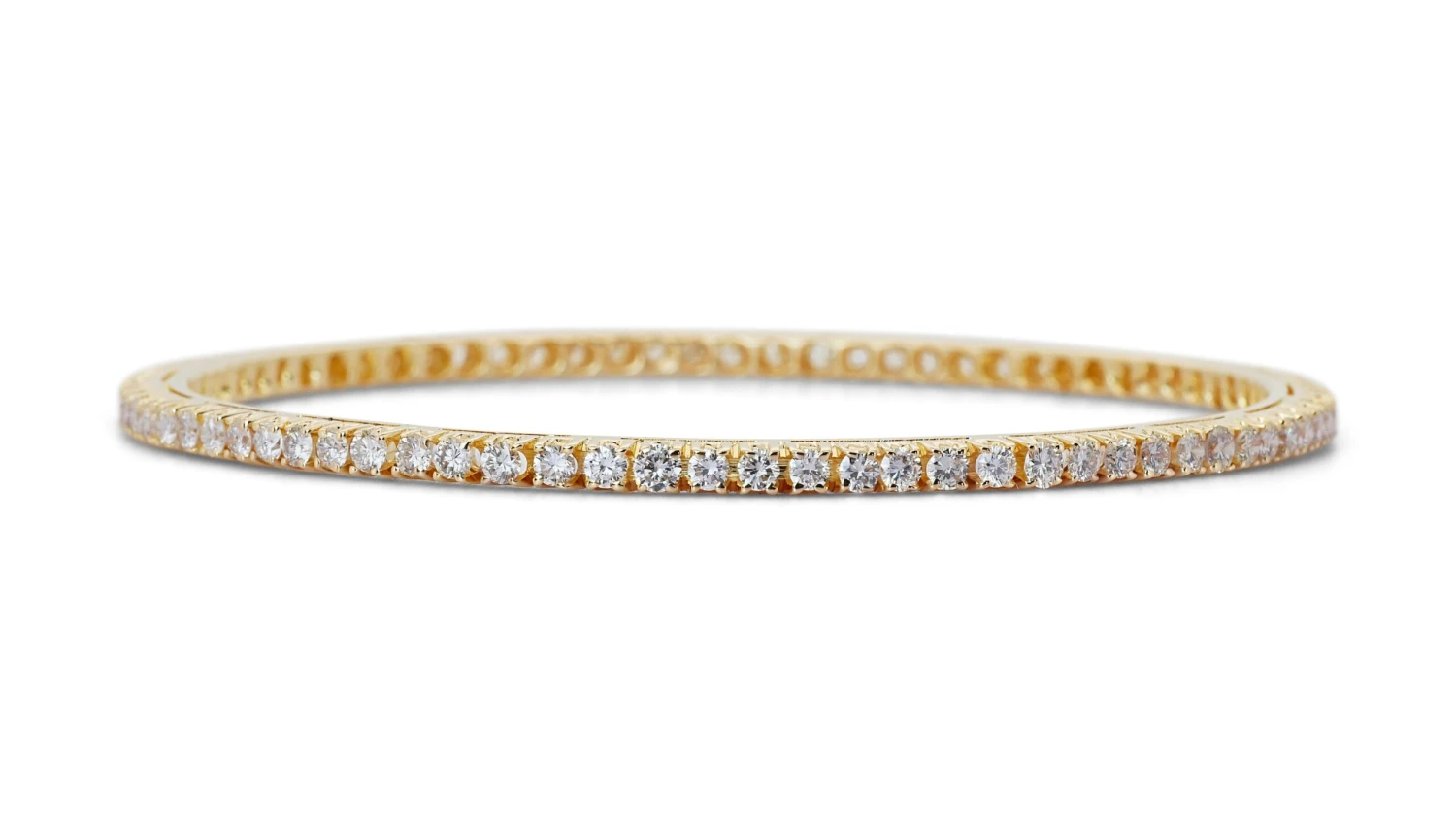 Marvelous 18k Yellow Gold Bangle W/ 3.2 Carat Natural Diamonds IGI Certificate 10 Marvelous 18k Yellow Gold Bangle W/ 3.2 Carat Natural Diamonds IGI Certificate – Image 8