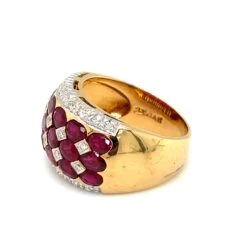 LE VIAN 2 Carat Total Oval Ruby And Diamond Band In 18 Karat Gold 10 LE VIAN 2 Carat Total Oval Ruby And Diamond Band In 18 Karat Gold -Mode Bijouterie Magasin 2023 05 22 10 46 20 master