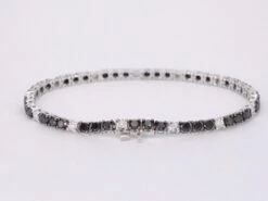Unknown White Gold Tennis Bracelet Set With Black And White Diamonds 11 Unknown White Gold Tennis Bracelet Set With Black And White Diamonds -Mode Bijouterie Magasin 2119 2 master