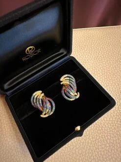 Contemporary Diamond And Sapphire Drop Earrings In Yellow Gold -Mode Bijouterie Magasin 29F749D3 AC5E 4F2C 9CC4 097C86B64018 master