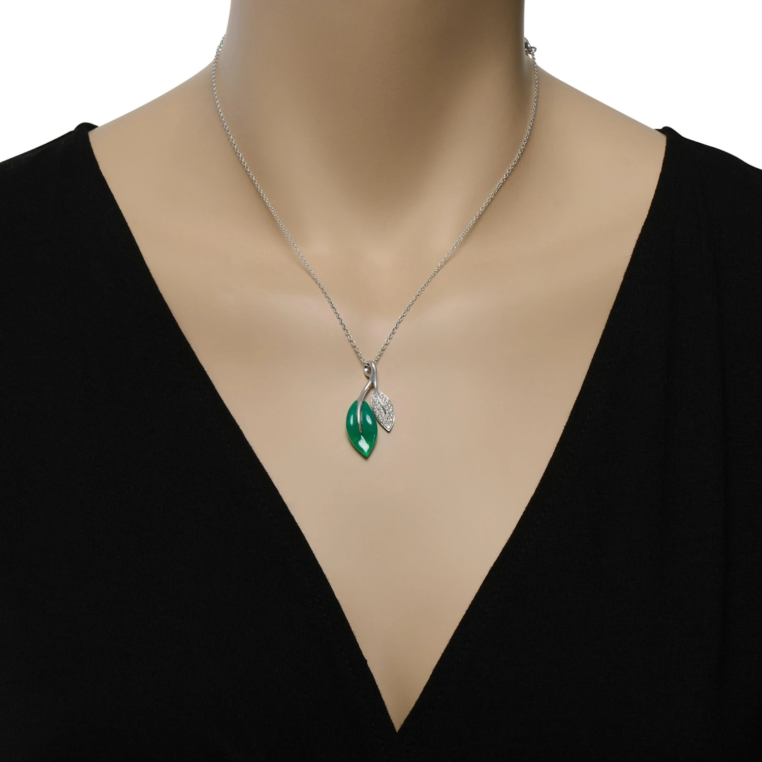 Mimi Milano Foglia 18k White & Rose Gold Agate & Diamond Necklace 4 Mimi Milano Foglia 18k White & Rose Gold Agate & Diamond Necklace – Image 2