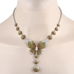 Maggioro 18k White Gold 10.85ct Diamond & Multicolored Sapphire Monarch Necklace -Mode Bijouterie Magasin 2 master 63