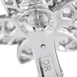 Van Cleef & Arpels Lotus 18k White Gold 0.93ct Diamond Small Model Earrings 9 Van Cleef & Arpels Lotus 18k White Gold 0.93ct Diamond Small Model Earrings -Mode Bijouterie Magasin 303297 44 master