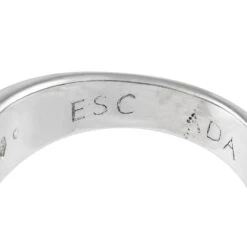 Escada 18k White Gold 4.19 Carat Diamond Ring 10 Escada 18k White Gold 4.19 Carat Diamond Ring -Mode Bijouterie Magasin 303298 19 master