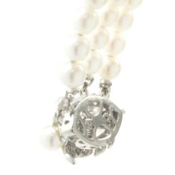 Unknown 14 Karat White Gold Vintage Diamond And Triple Strand Pearl Bracelet -Mode Bijouterie Magasin 330 74 4 master