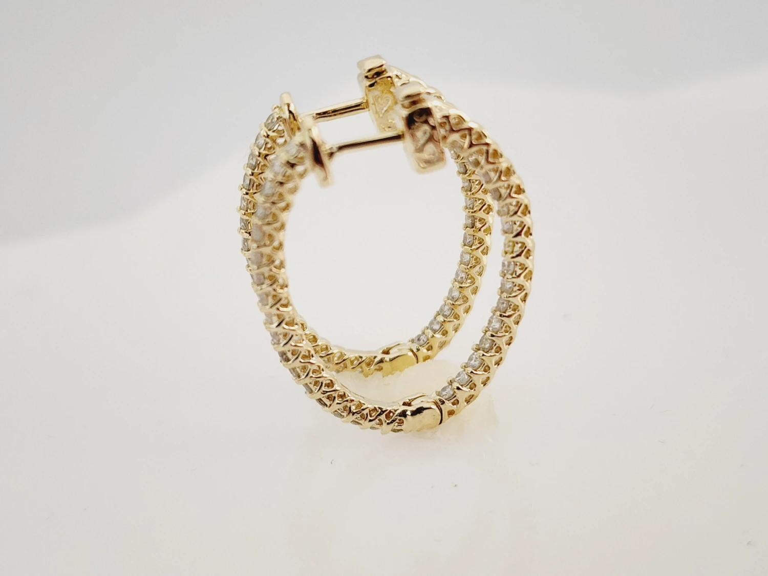 1.30 Carat Diamond Oval Hoops Earrings 14 Karat Yellow Gold 7 1.30 Carat Diamond Oval Hoops Earrings 14 Karat Yellow Gold – Image 5