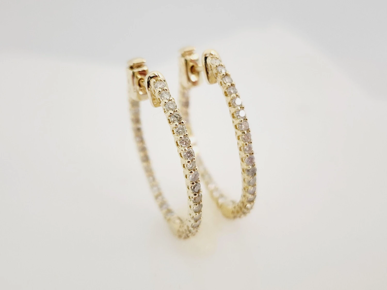 1.30 Carat Diamond Oval Hoops Earrings 14 Karat Yellow Gold 5 1.30 Carat Diamond Oval Hoops Earrings 14 Karat Yellow Gold – Image 3