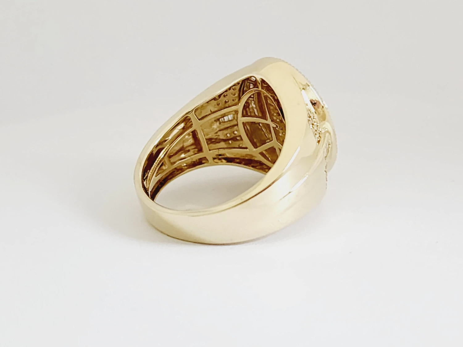 1.07 Carat Natural Diamond 14 Karat Yellow Gold Cross Ring 6 1.07 Carat Natural Diamond 14 Karat Yellow Gold Cross Ring – Image 4