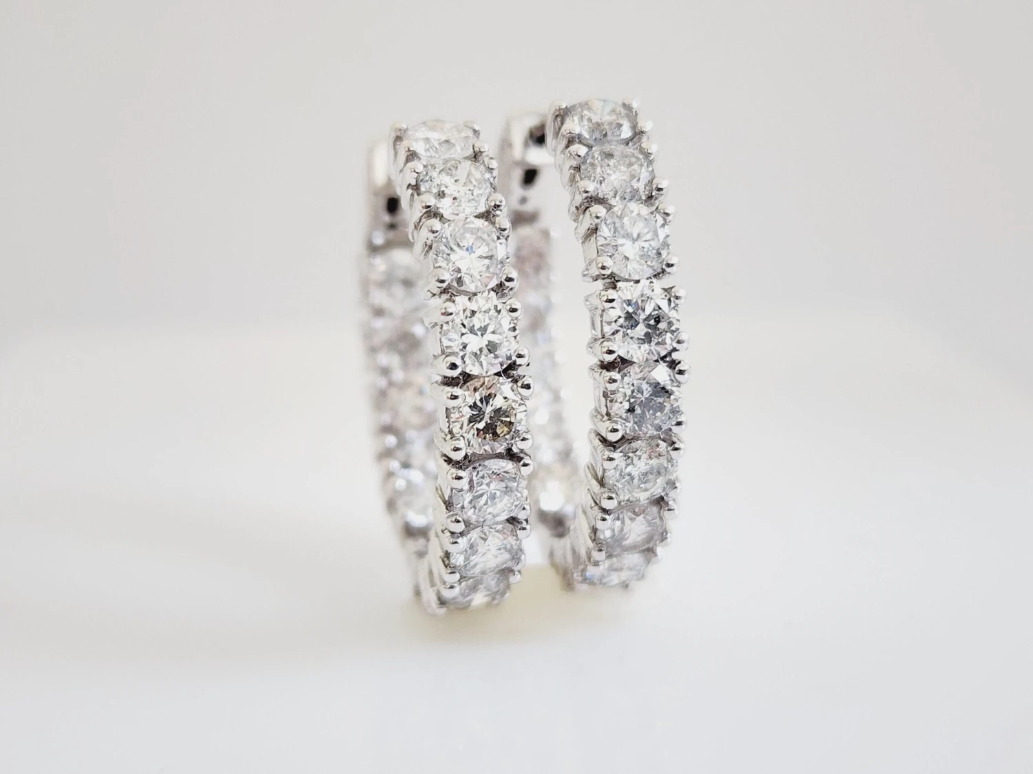 8.60 Carat Diamond Oval Hoops Earrings 14 Karat White Gold 14 8.60 Carat Diamond Oval Hoops Earrings 14 Karat White Gold – Image 12