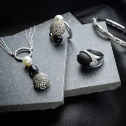 Piero Milano 18k White Gold Diamond And Pearl Necklace 8 Piero Milano 18k White Gold Diamond And Pearl Necklace -Mode Bijouterie Magasin 3 master 45