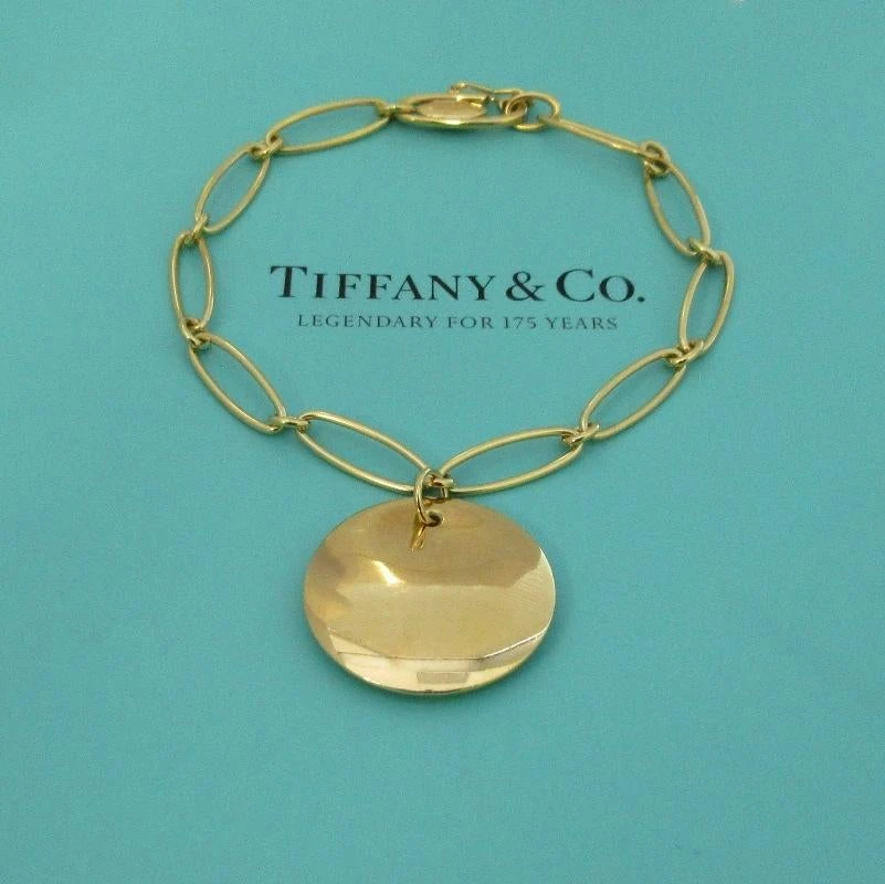 Tiffany & Co. 18Karat Gold Elsa Peretti Round Charm Oval Link Bracelet 6 Tiffany & Co. 18Karat Gold Elsa Peretti Round Charm Oval Link Bracelet – Image 4