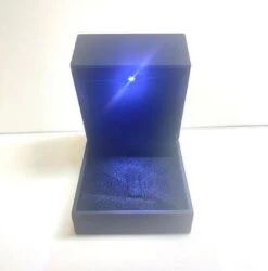 Platinum 3 Stone Ring With 0.5 Carat Natural Sapphire And Diamonds NGI Cert -Mode Bijouterie Magasin 3ddd0ce9 1b4d 4553 9280 b64b1383d85b master 2