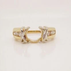 Unknown 14K Two-Tone Channel Set Diamond Wedding Band Jacket -Mode Bijouterie Magasin 400 00016 2 master