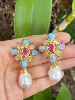 Bochic “Capri”, Ruby, Blue Opal & Moonstone Earrings Set In 22 Gold & Silver -Mode Bijouterie Magasin 48B47D04 2CE2 4B27 94FC 4AB9FD0C33FA master